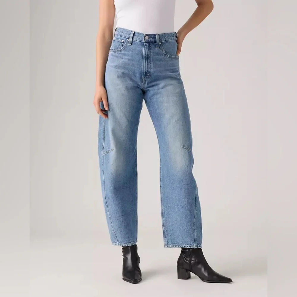 Levi’s Cinch Barrel Jeans - Picture 2 of 7
